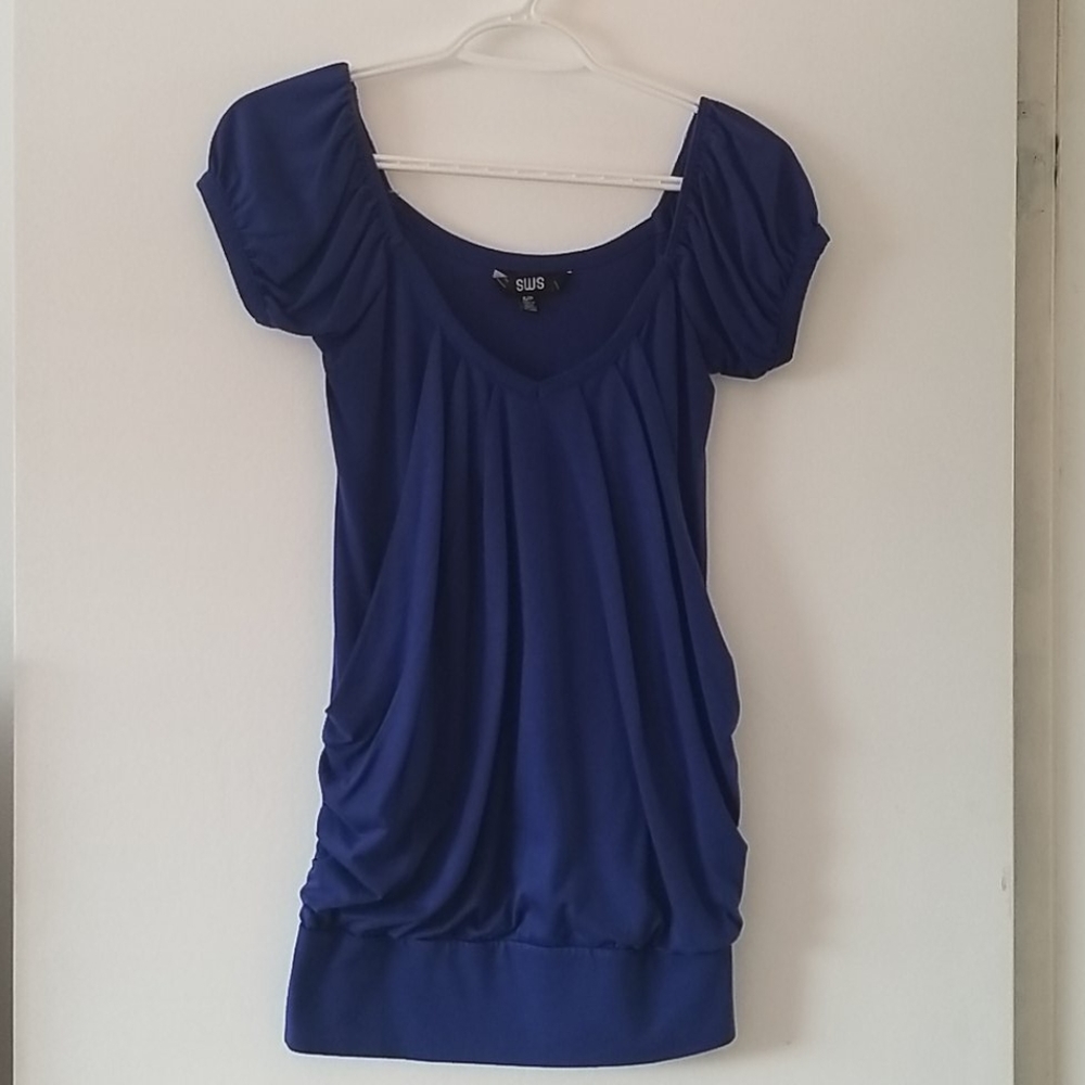 Blue flowy top